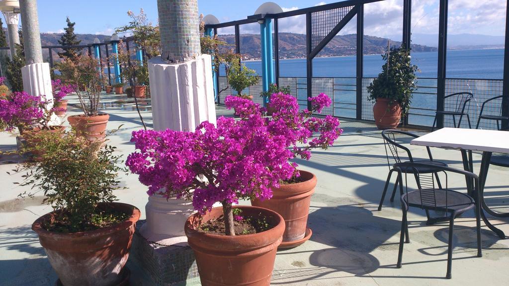 San Domenico Hotel Soverato Marina Exteriör bild