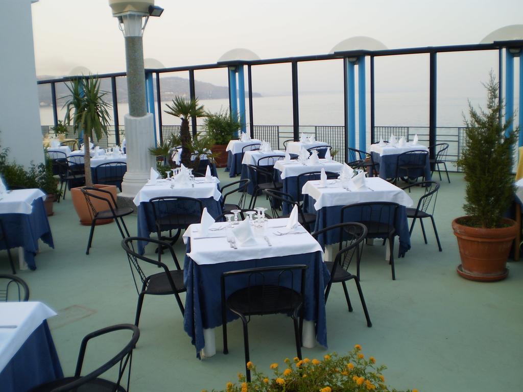 San Domenico Hotel Soverato Marina Exteriör bild