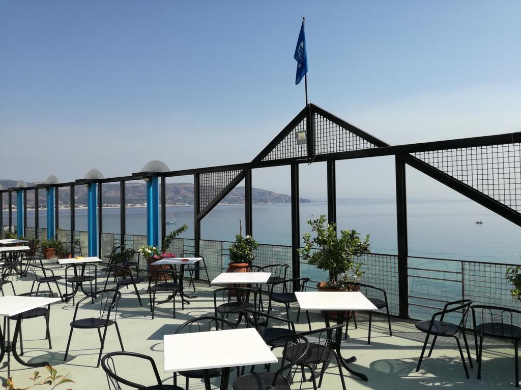 San Domenico Hotel Soverato Marina Exteriör bild